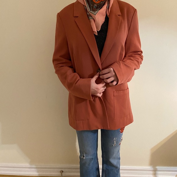 Blazer - Picture 11 of 11